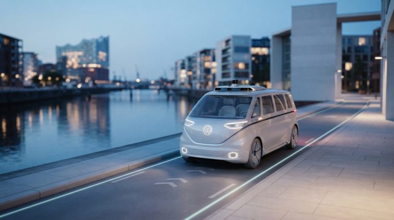 Hamburgas ielās ripo autonomas nākotnes - vai esam gatavi?