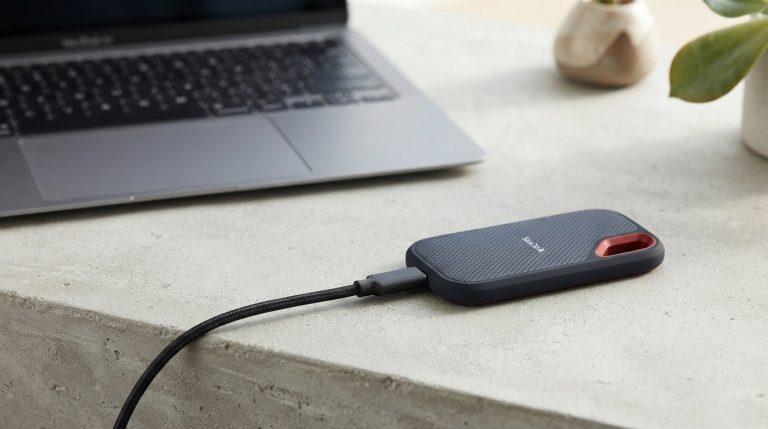 SanDisk E31: Kabatas SSD ar USB-C, ātrumu līdz 1000 MB/s un 3 gadu garantiju